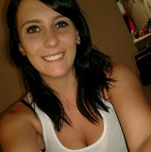 Meet your Posher, Lamia