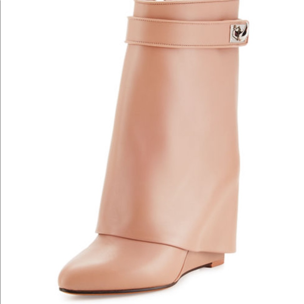 SOLD!!!!!   Givenchy shark boot size 38