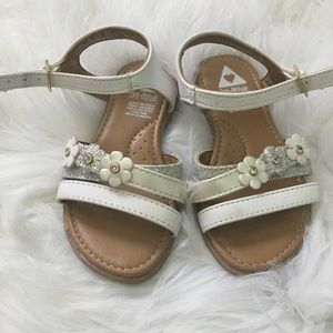 Toddler's sandals