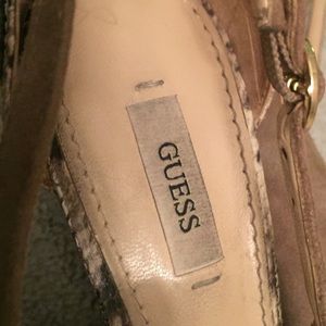 guess snakeskin shoes
