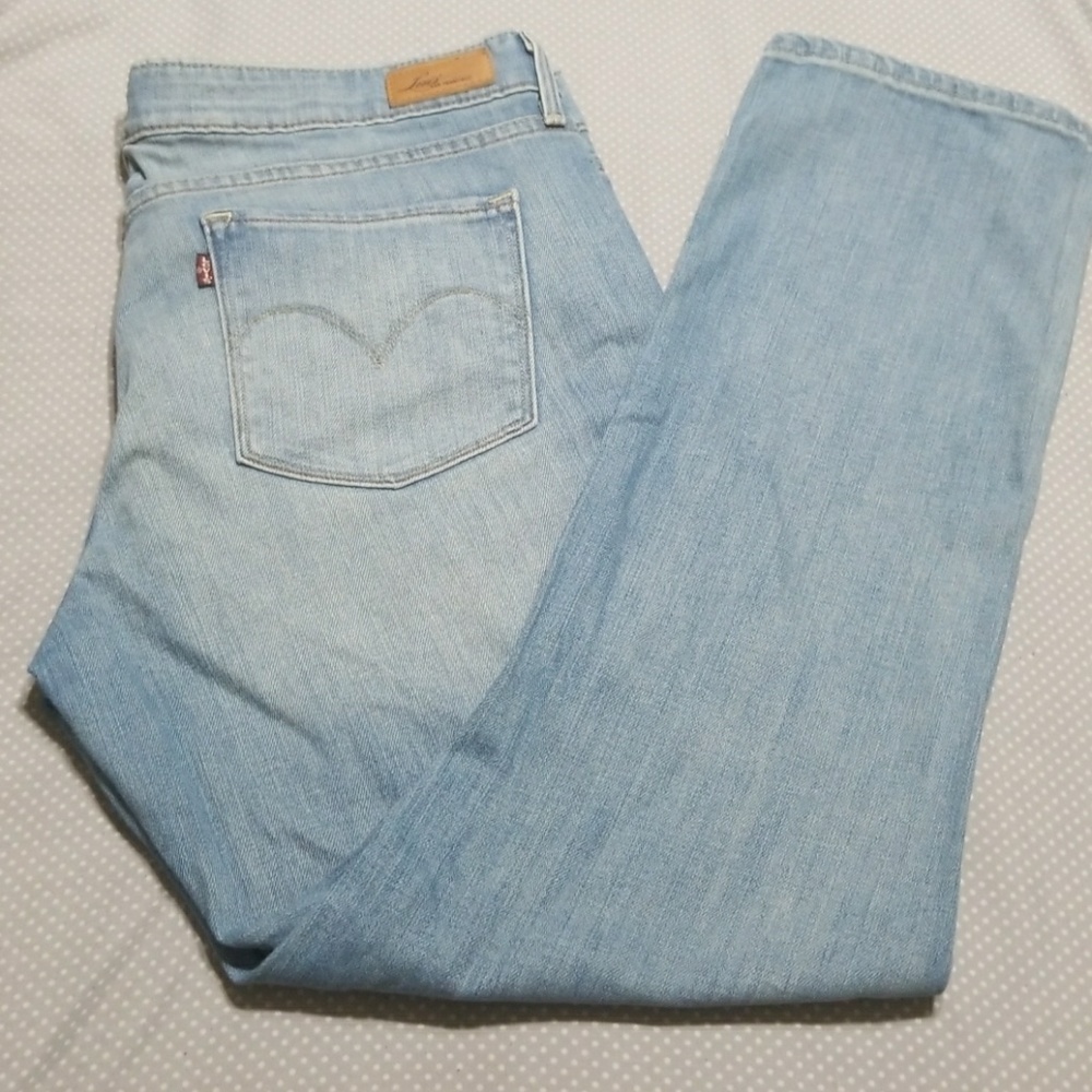 Levi skinny jeans