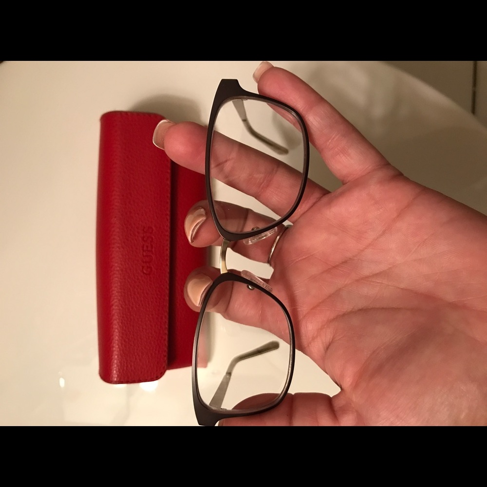 Guess glasses - Picture 3 of 6