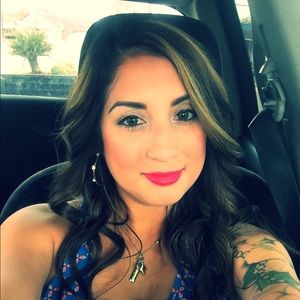 Meet your Posher, Carrie