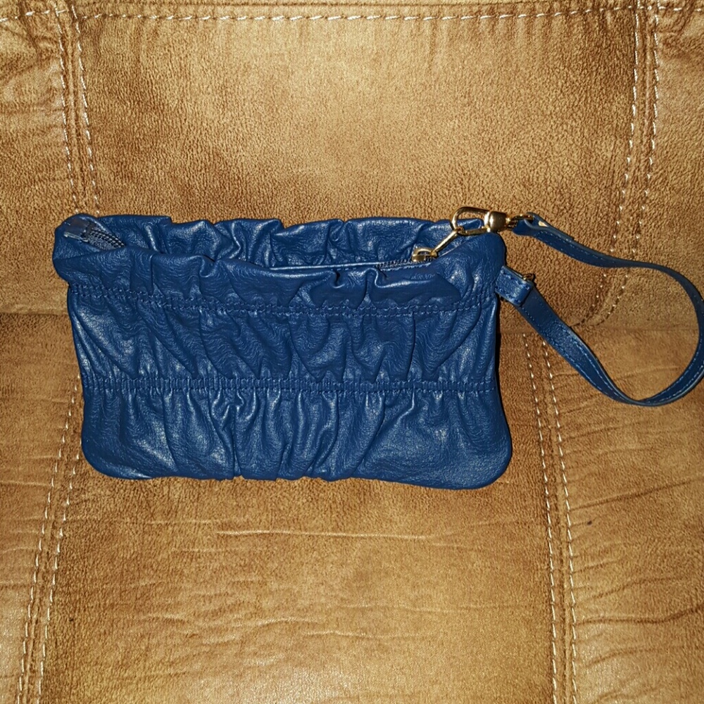 Wristlet - Picture 3 of 3