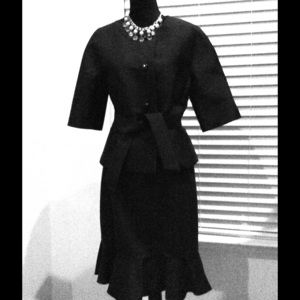 Like New 2 piece Navy suit