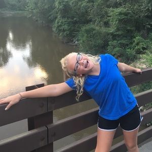 Meet your Posher, Leah