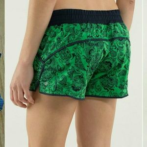 Lululemon shake and break short