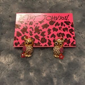 Beautiful Betsey Johnson owl earrings