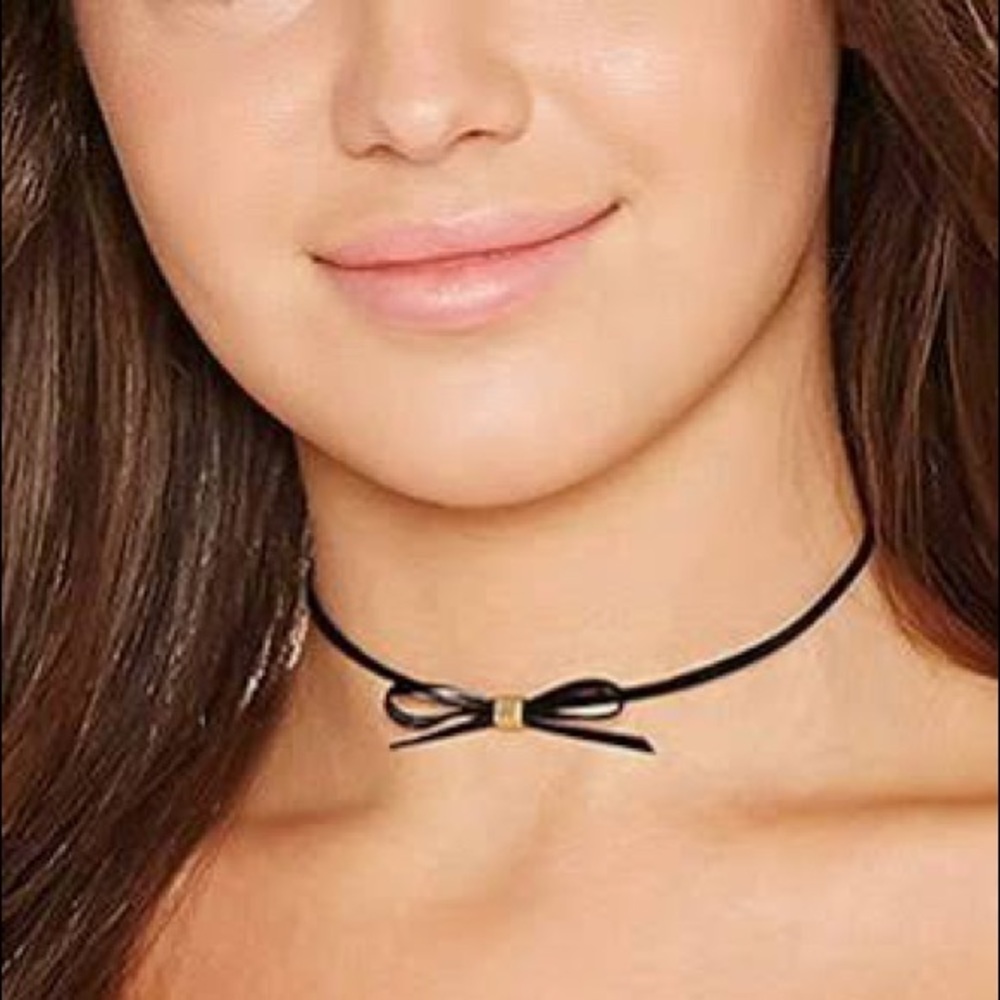 Forever 21 choker
