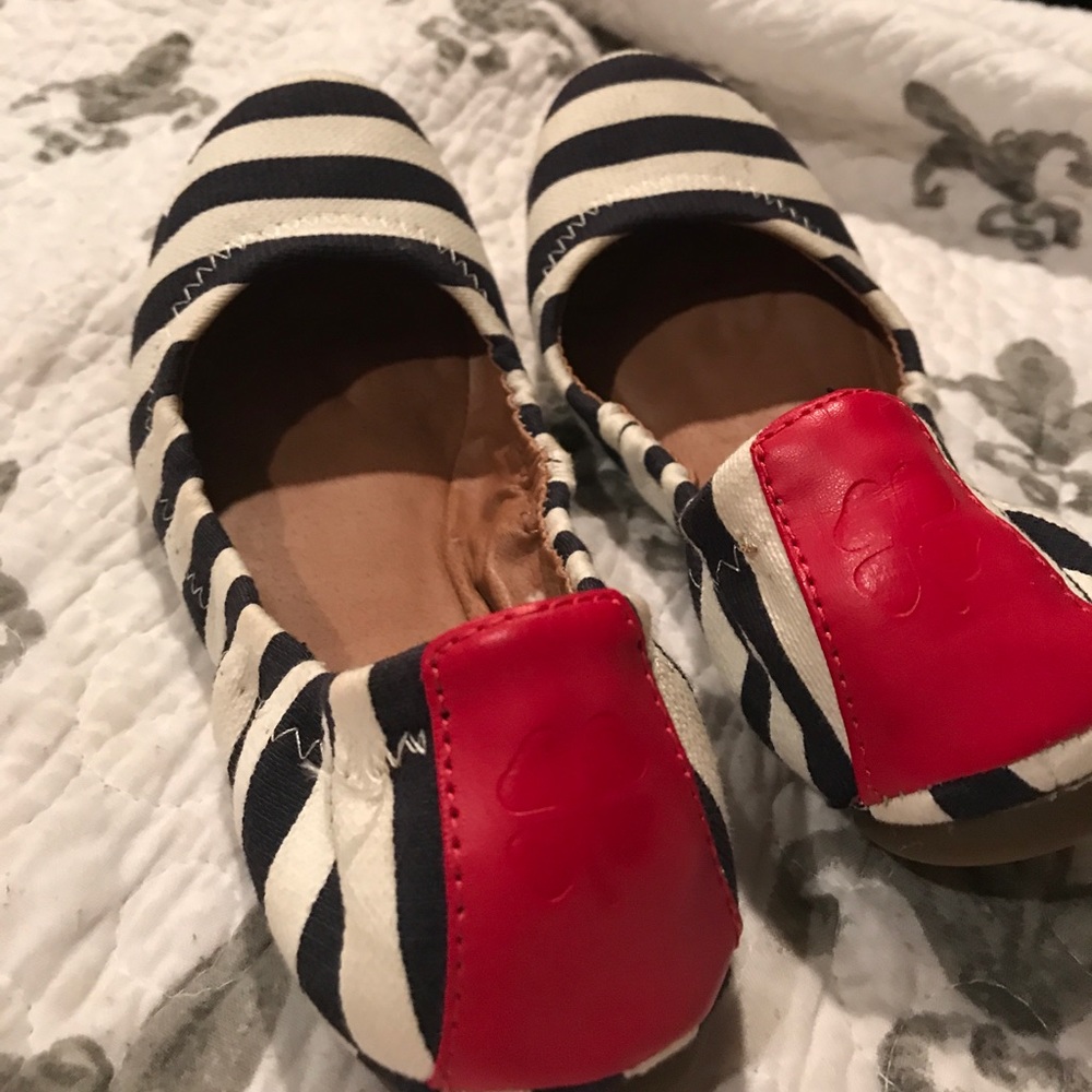 Shoes. Flats. Lucky Brand.