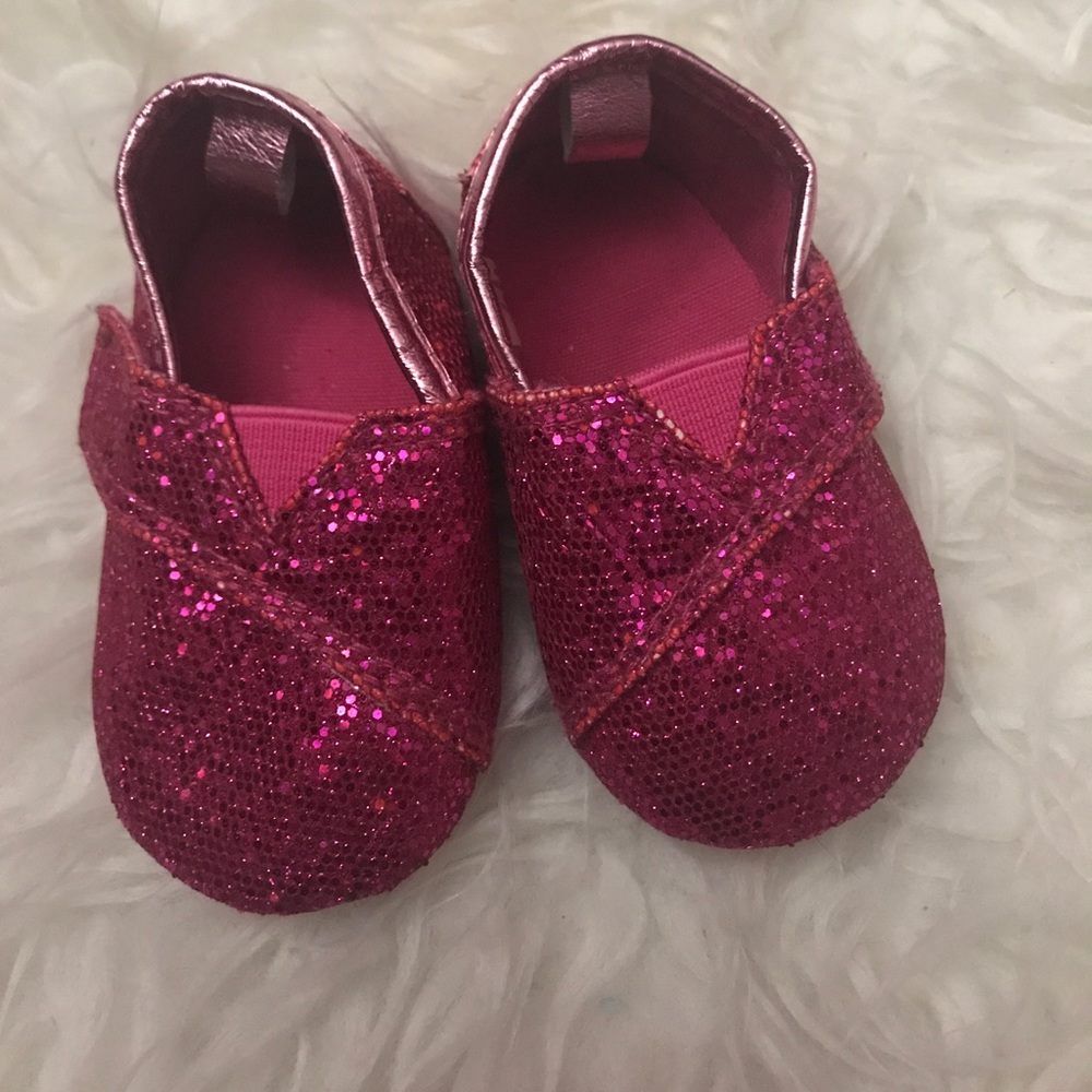 Glitter baby shoes✨