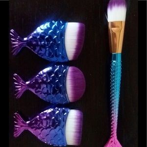 NEW SET OF MERMAID MAKEUP BRUSHES.