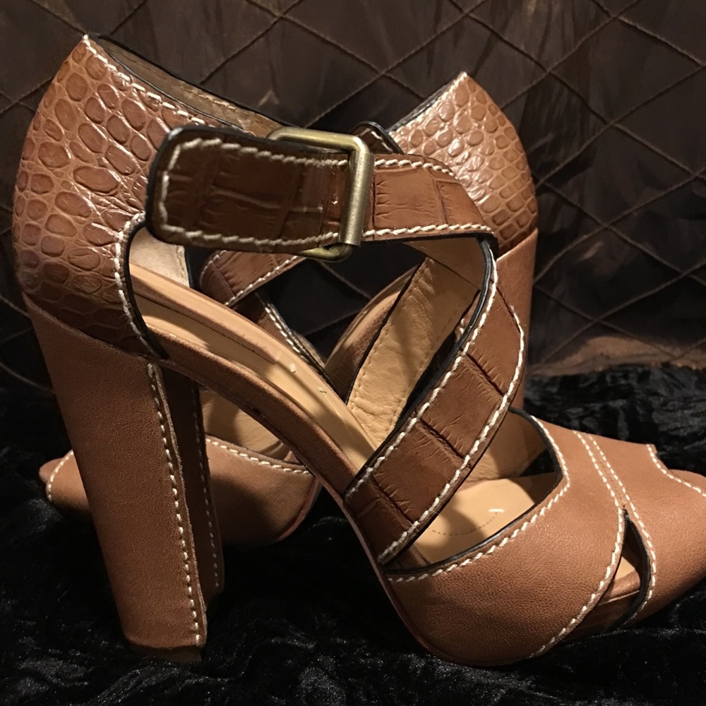 BCBG leather, tan/white stitching platforms
