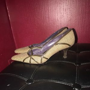 Brown Kenneth Cole heels