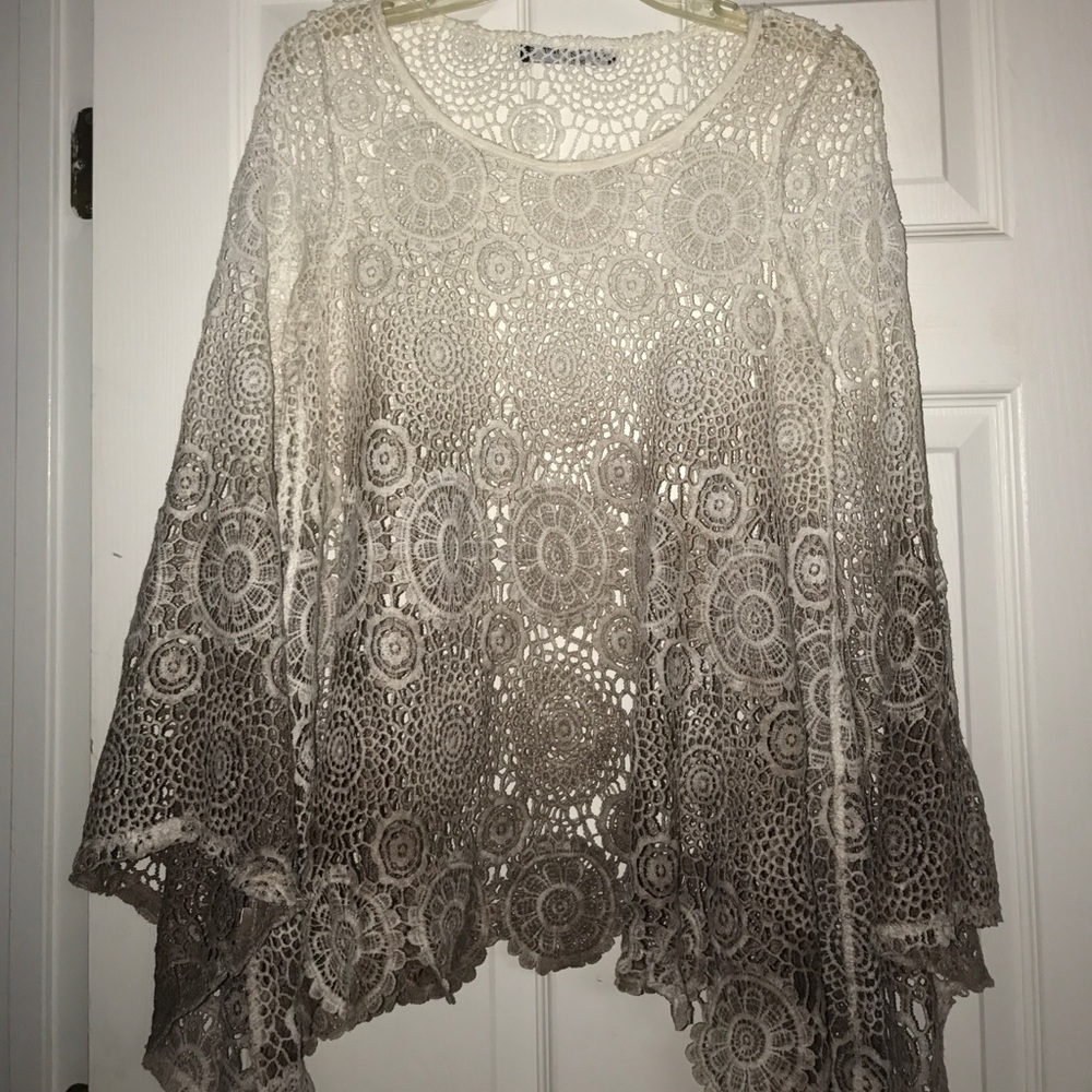 Cute white to brown ombré fade boutique shirt.