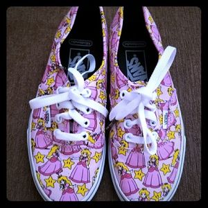 Princess Peach girl vans size 5.0