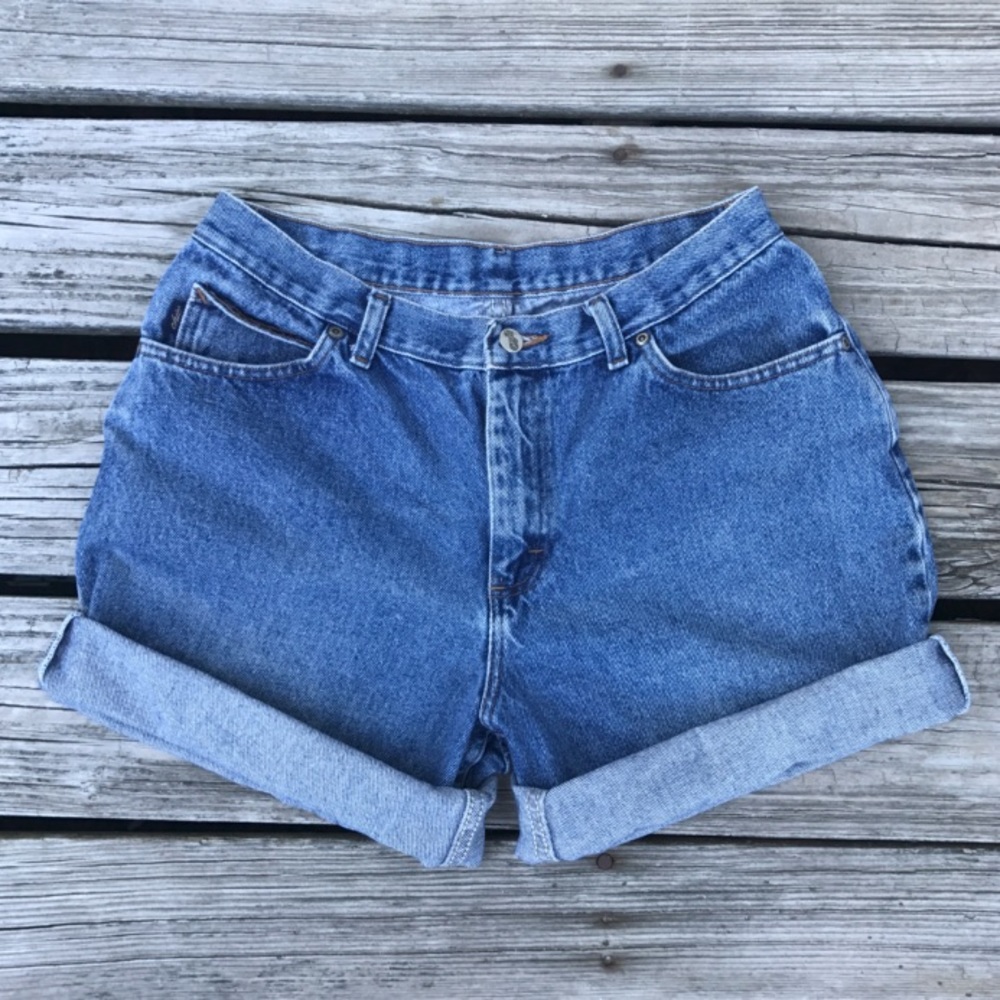 Vintage 90's Chic Denim shorts