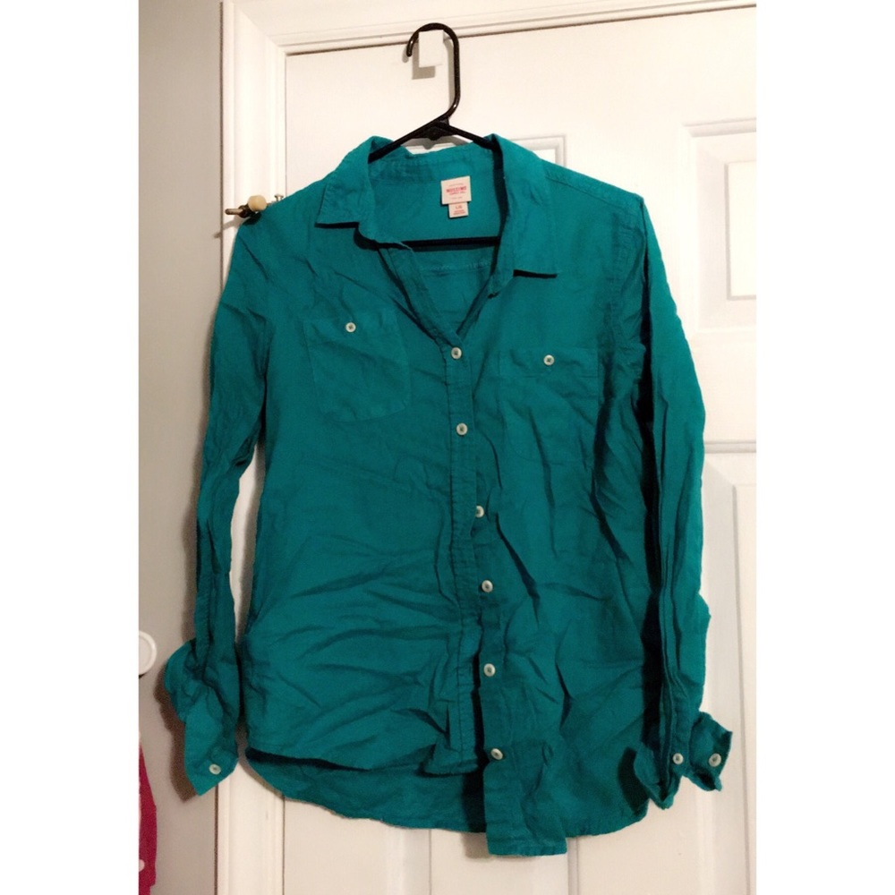Long sleeve button up