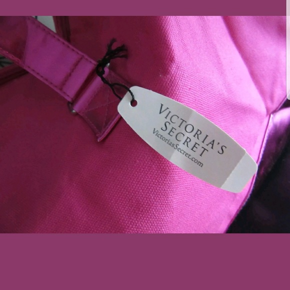 XL Victoria Secret duffle bag/tote Pink π NWTβοΈ - Picture 6 of 8
