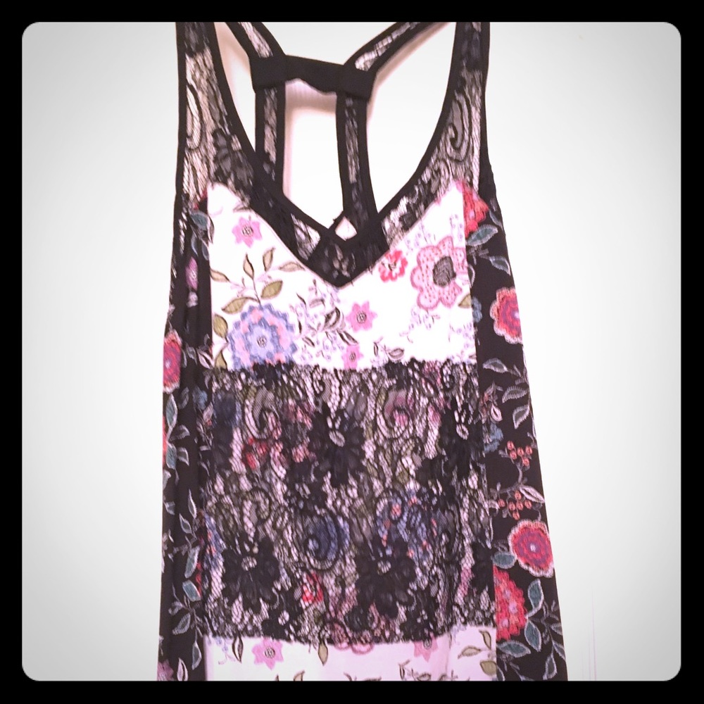 Cute hi-Lo summer top