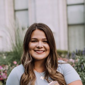 Meet your Posher, Alyssa