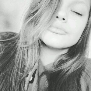 Meet your Posher, Laci