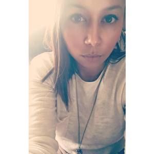 Meet your Posher, Claudia