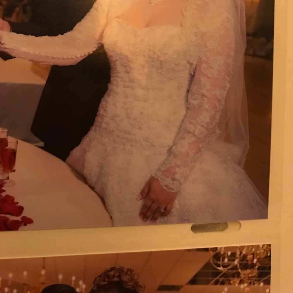 Stunning wedding dress - Picture 8 of 8