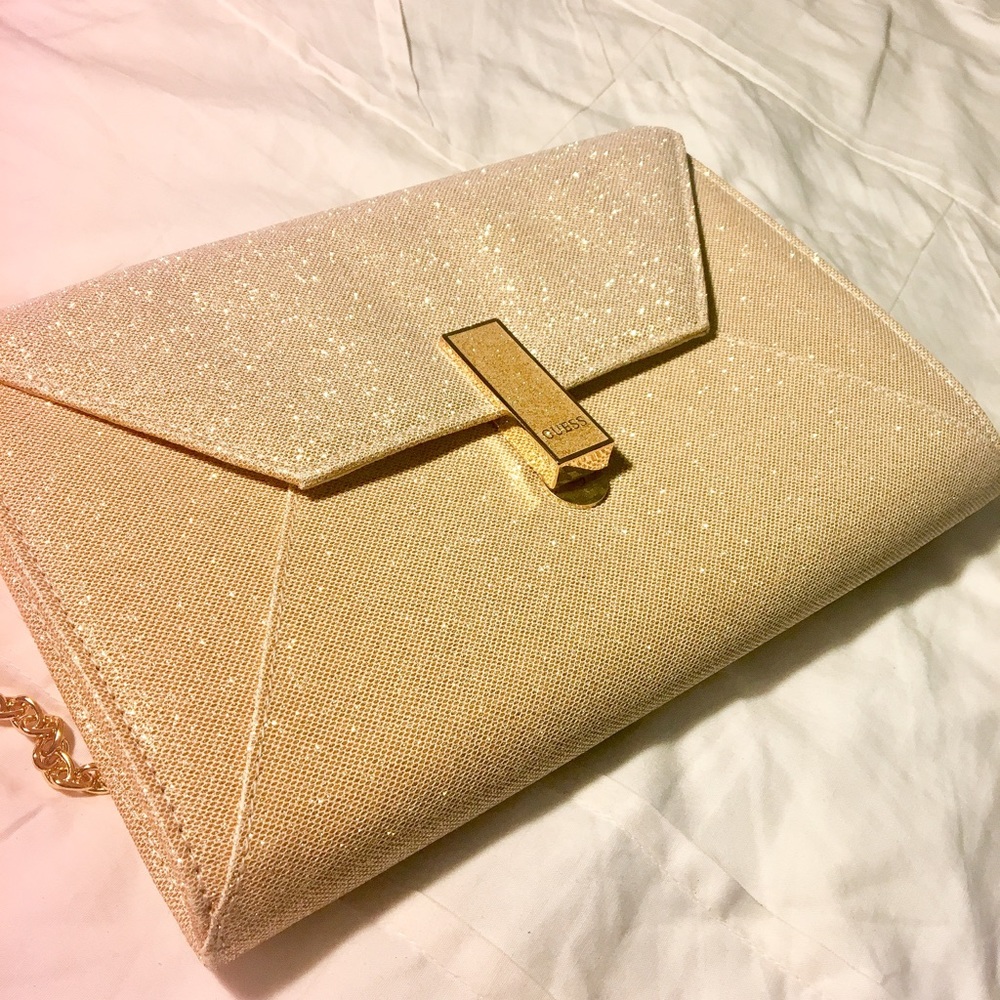 💕Sale 💕GUESS shimmery gold cross body/clutch