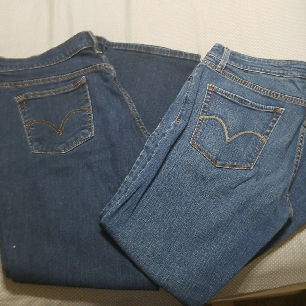 Levi bootcut petite lot