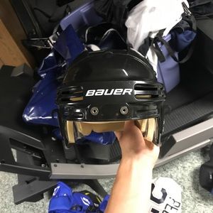 Bauer 4500 helmet