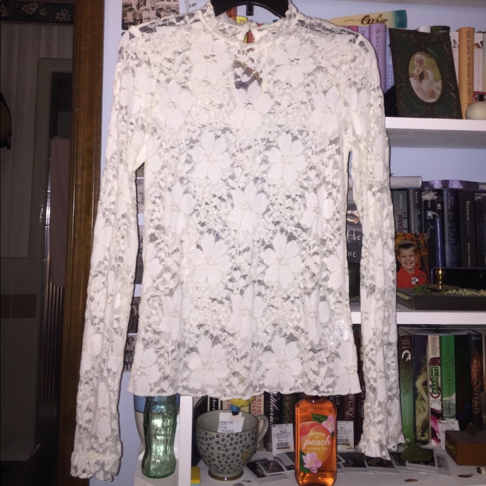 Cream Lace mock neck long sleeve