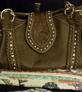 Montanawest leather western style handbag
