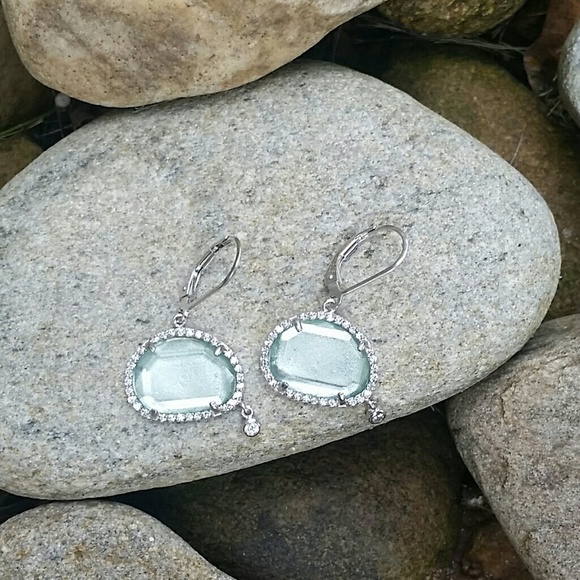 Modern Icy Green Dangle Earrings - Picture 2 of 3