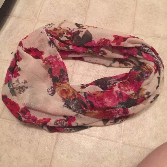 Infinity Scarf - Picture 2 of 2
