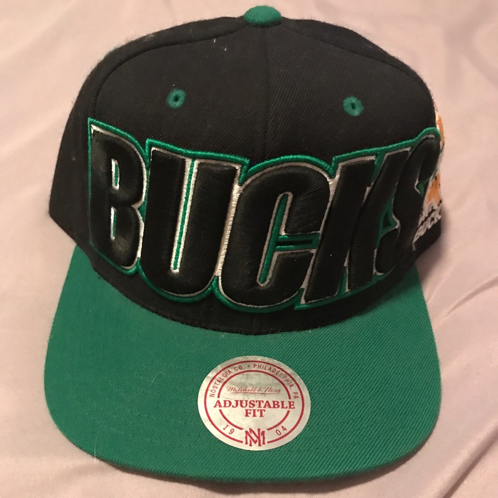 Milwaukee Bucks Mitchell and Ness Snapback