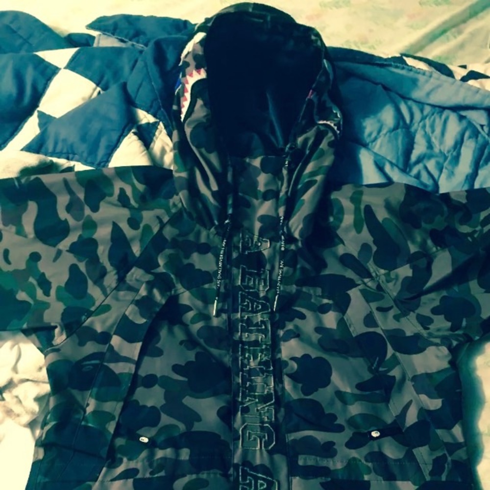 Bape Snowboarding Jacket 100% Authentic Size US M
