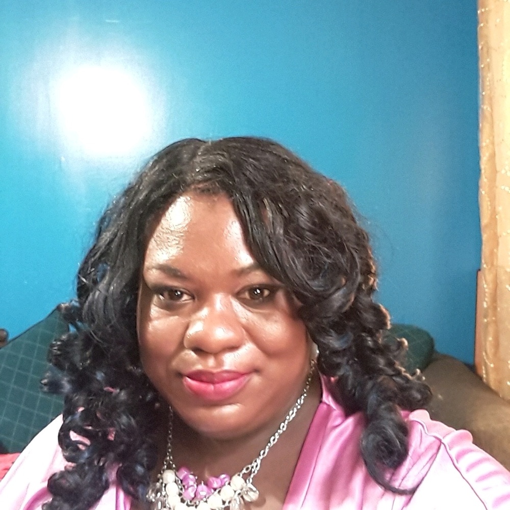 Meet your Posher, Aminah