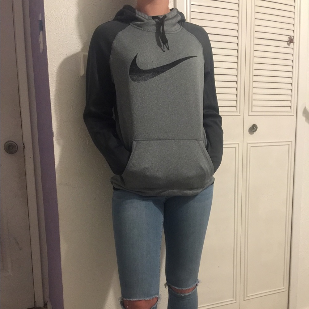 Therma-fit Nike sweatshirt