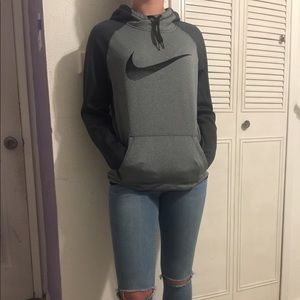 Therma-fit Nike sweatshirt