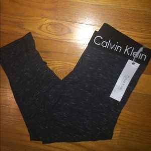 NWT Calvin Klein Performance Logo Capri Leggings