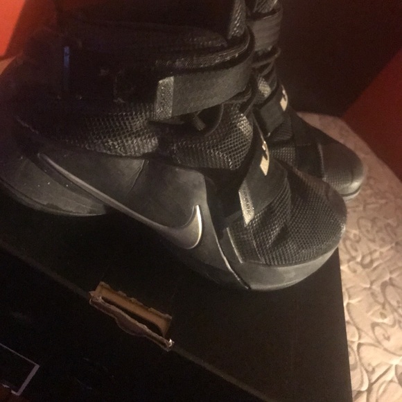 Lebron soldier 9 “Blackout” - Picture 2 of 4
