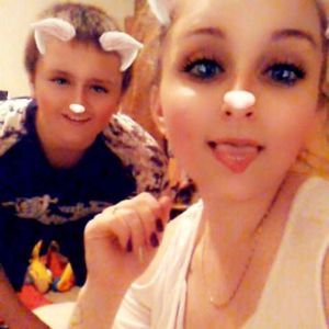 Meet your Posher, Dustin