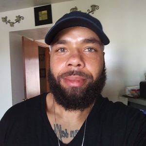 Meet your Posher, Louis