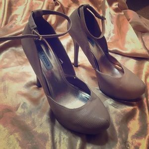 Steve Madden 5 inch heels with ankle strap! hOT!!
