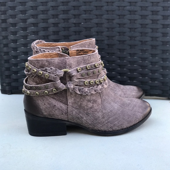 Burnished Distressed Harness Ankle Boot - Picture 3 of 5