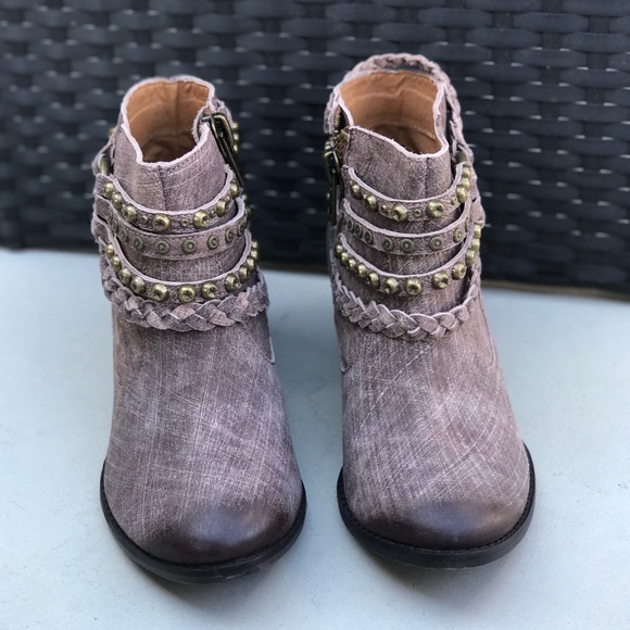 Burnished Distressed Harness Ankle Boot - Picture 5 of 5