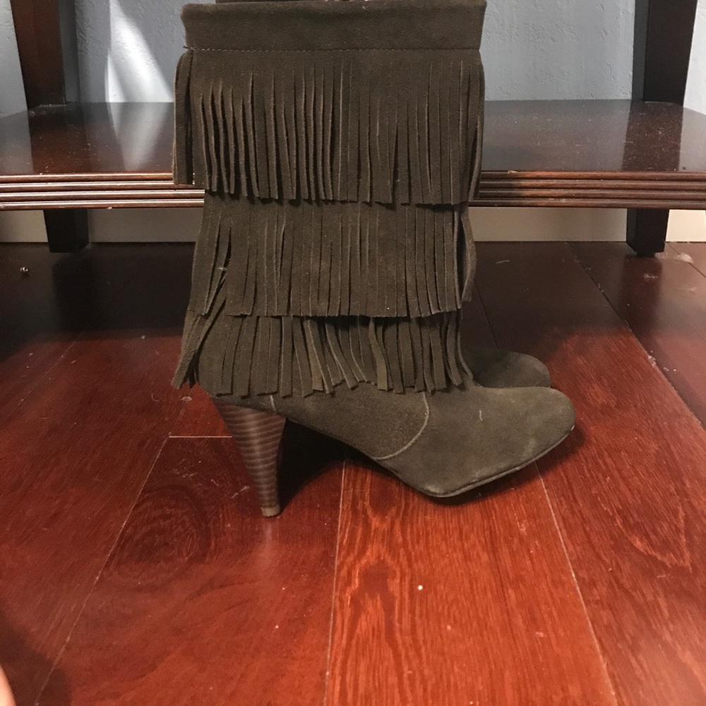Dark brown fringe boots