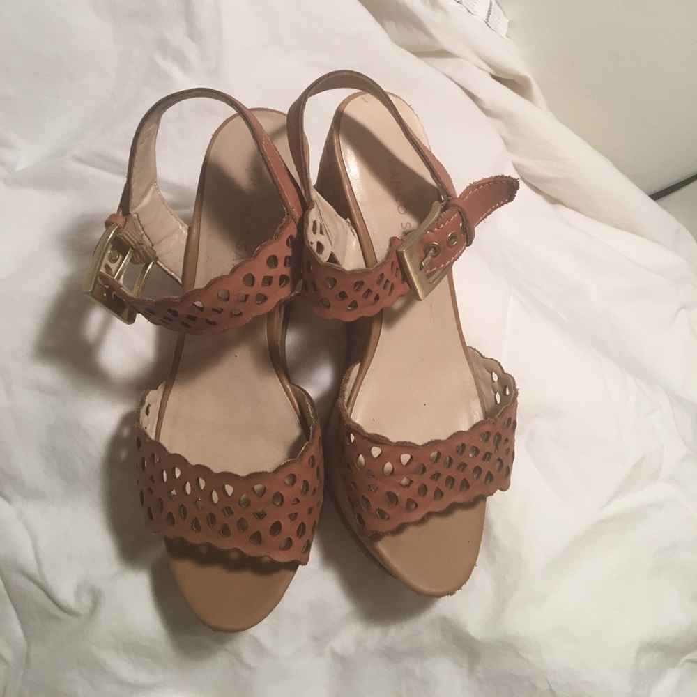 Franco Sarto Frolic 6.5 Platform wedges