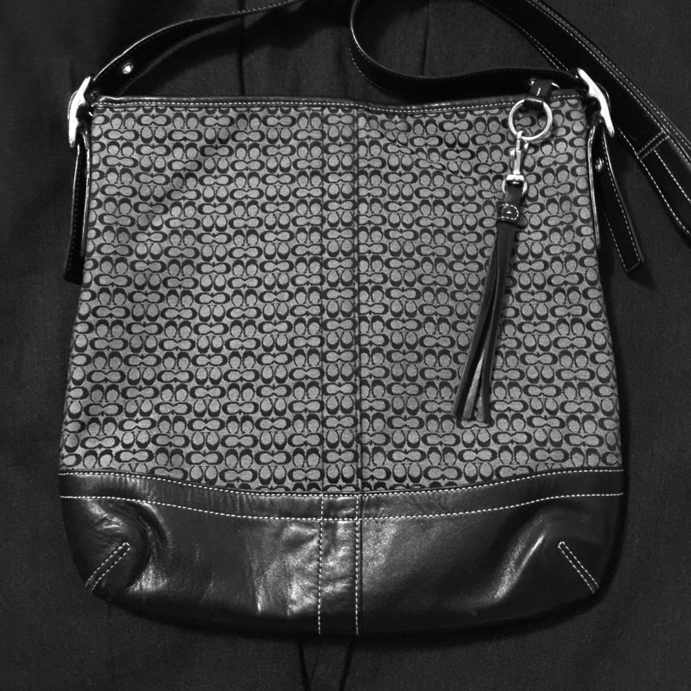 Coach shoulder/cross-body/messenger bag